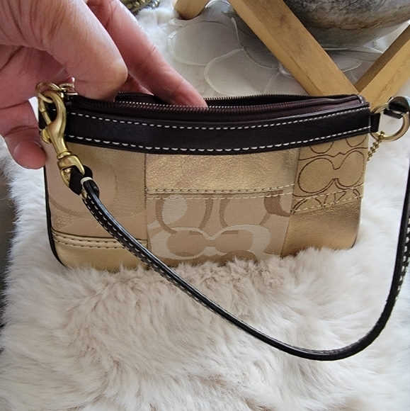 COACH wristlet - Picture 2 of 5